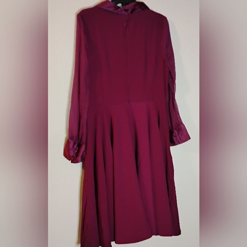 USED Timeless Dress - Picture 2 of 8